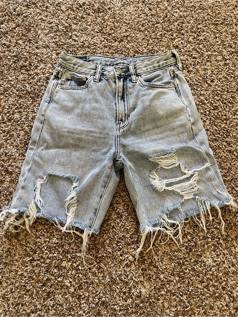 American Eagle Mom Jean Shorts Size 26 Distressed High Rise Cut Off Denim